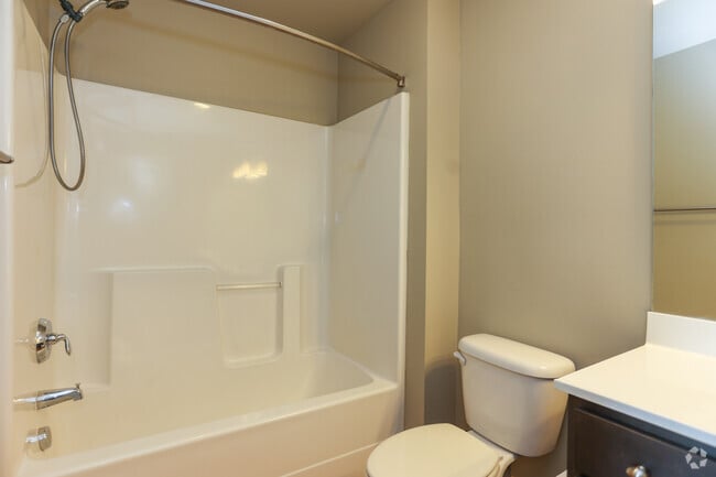2BR,1BA