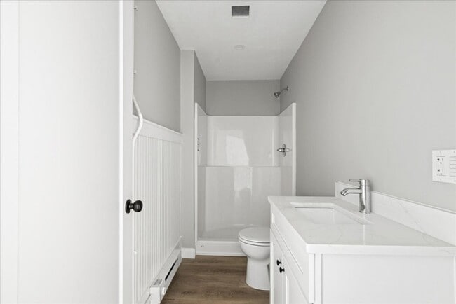 Photo - 22 Waverly St Unit 101