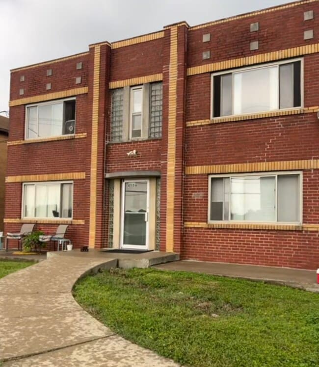 Building Photo - 4056 Longford Dr Unit #2
