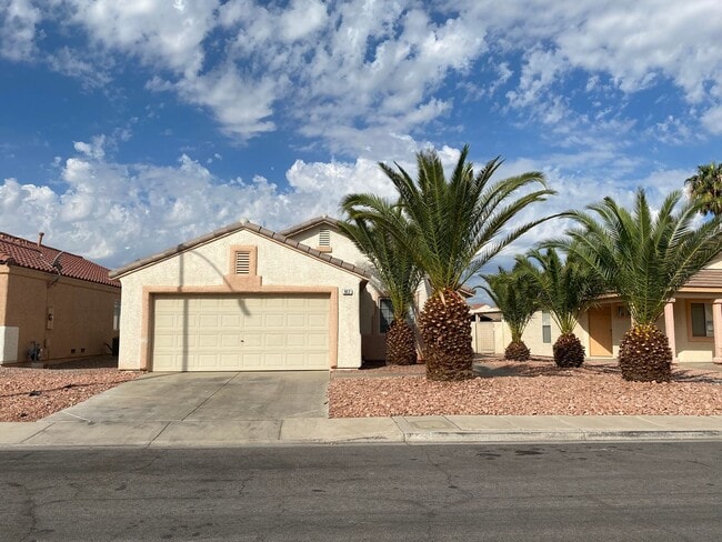 Building Photo - Great 3 bedroom/2 bathroom home in Henderson
