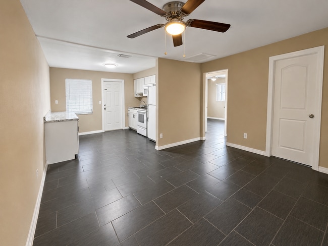 Photo - Price Drop! 2/2 Cozy Duplex