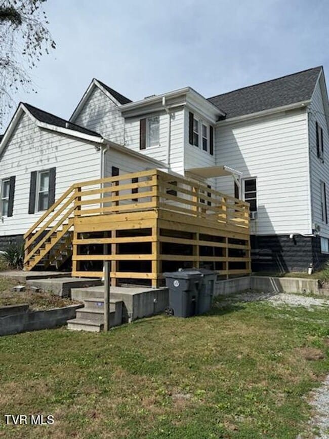 Photo - 4 Bedroom 2 Bath in Bristol, TN