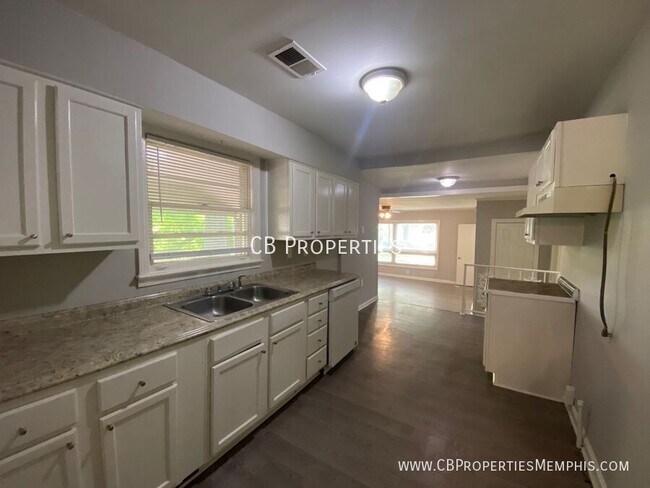 Photo - 771 E Raines Rd