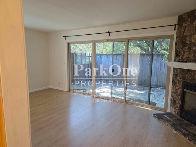 Photo - Cozy Skywest Townhome