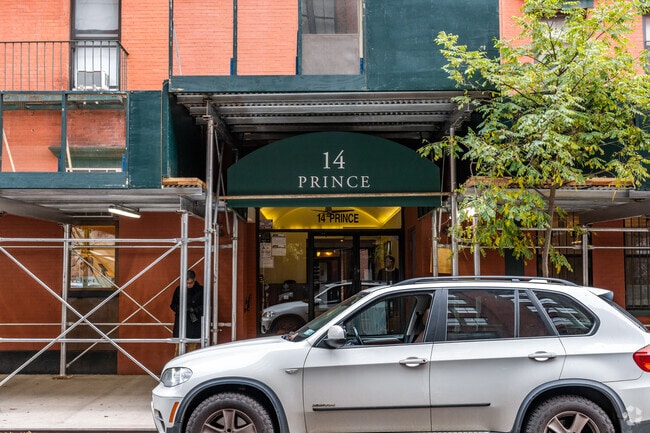 Photo - 8-14 Prince St