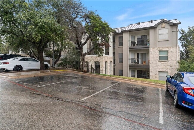 Building Photo - 6000 Shepherd Mountain Cove Rental