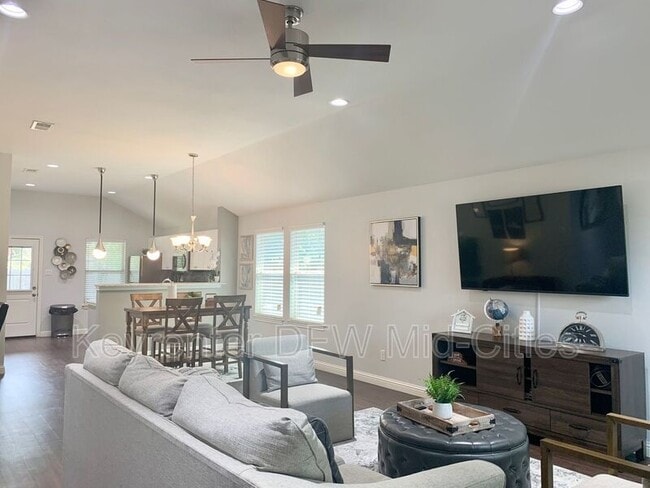 Photo - 3532 Toronto St