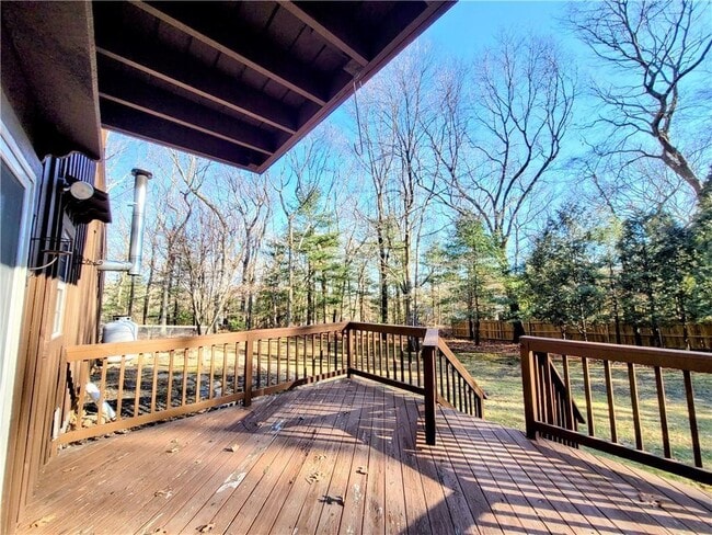 Photo - 196 Angell Rd Unidad 1