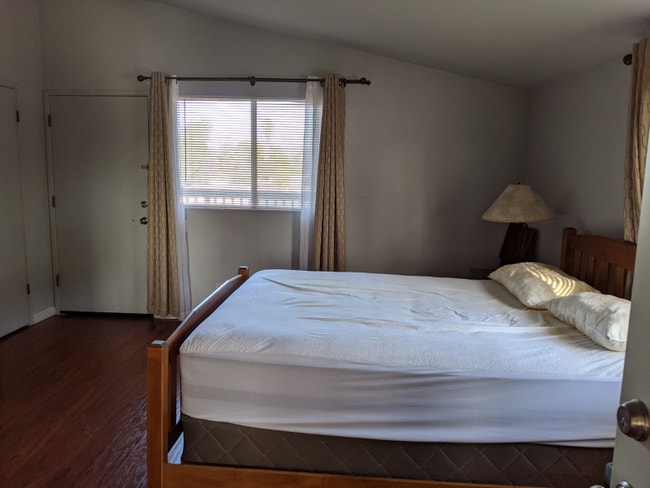 Photo - 943 E Duane Ave