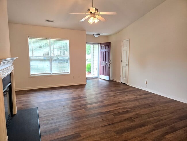 Photo - 2447 Mid Salem Dr