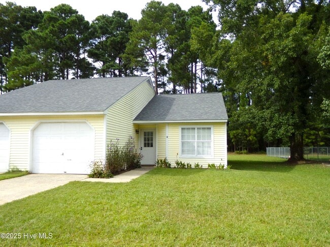 Building Photo - 127 Village Ct Rental