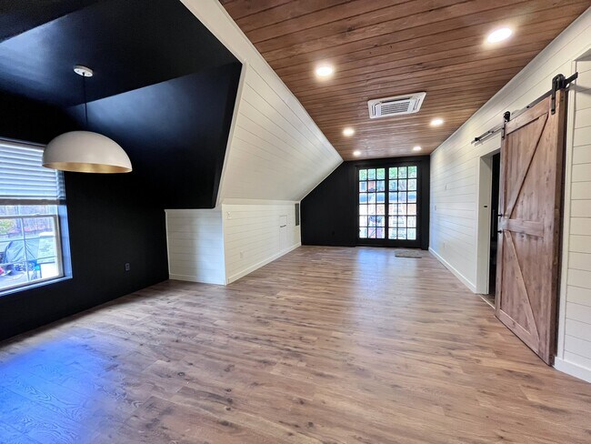 Photo - 2614 Boston Post Rd Unit 2618A-Li'l Barn