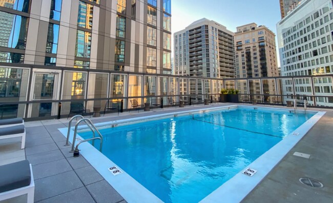 Photo - 53 E Chestnut St Unidad 1801