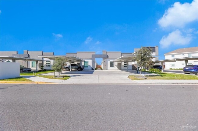 Building Photo - 15 S Colt Ln Unit 1