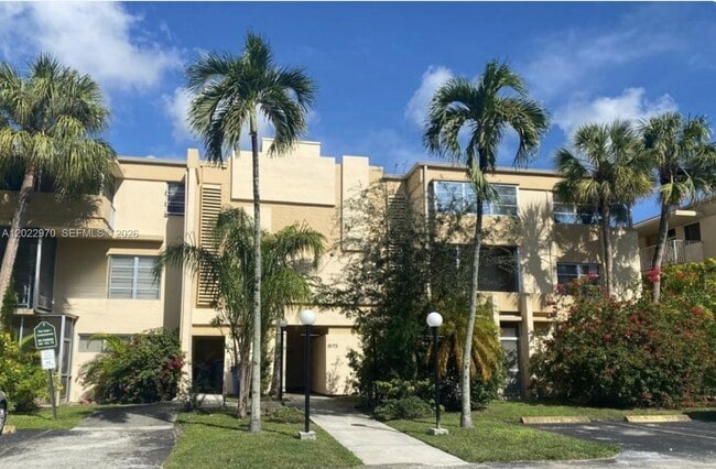 Photo - 9175 SW 77th Ave Unidad 108