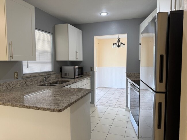 Photo - 4712 Dandelion Dr