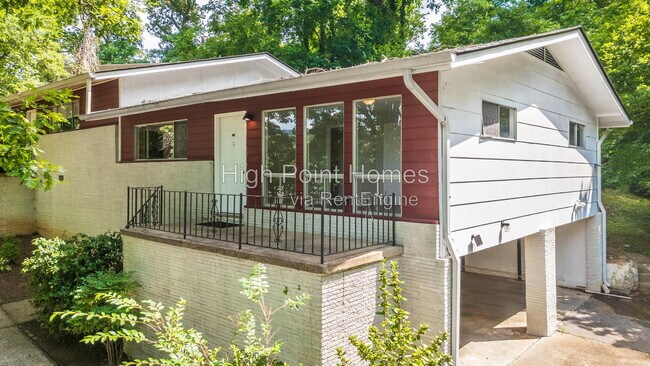 Building Photo - 204 Valley View Ave Unit 1