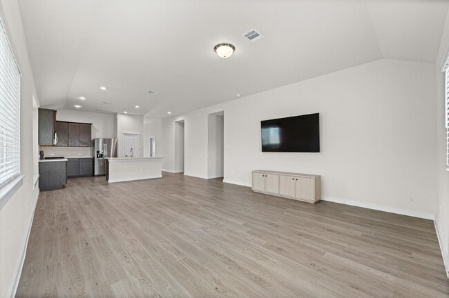 Photo - 21409 Mary Myrtle St