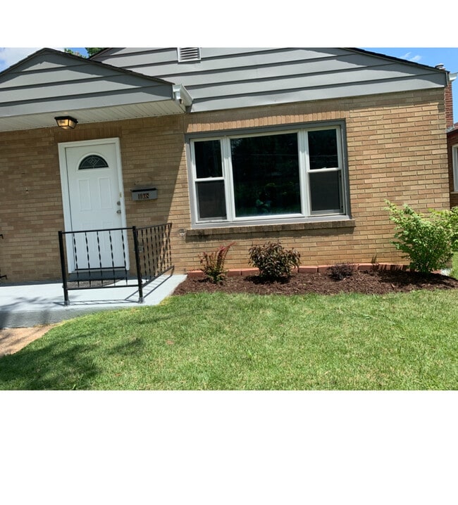 Photo - 1108 Ferguson Ave House