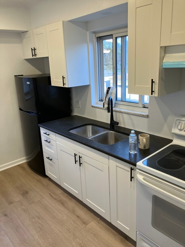 Photo - 3445 Beverly Dr Unidad 3