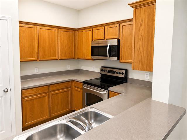 Photo - 10633 Traymore Dr