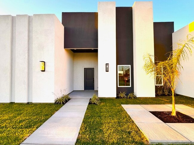 Photo - 6702 El Bosal Ln