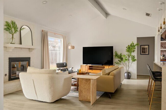 Photo - 9300 Meadow Vale