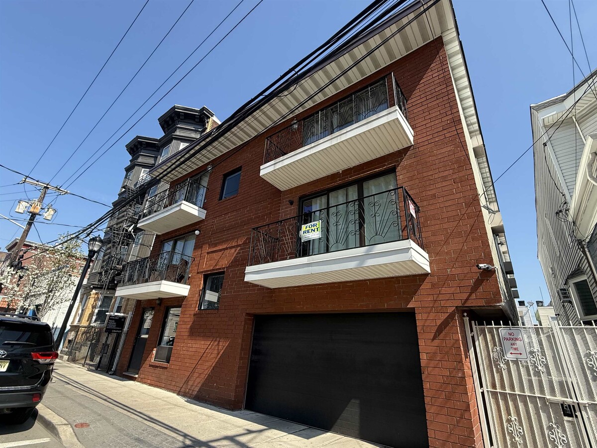 Photo - 226-228 49th St Unit 3