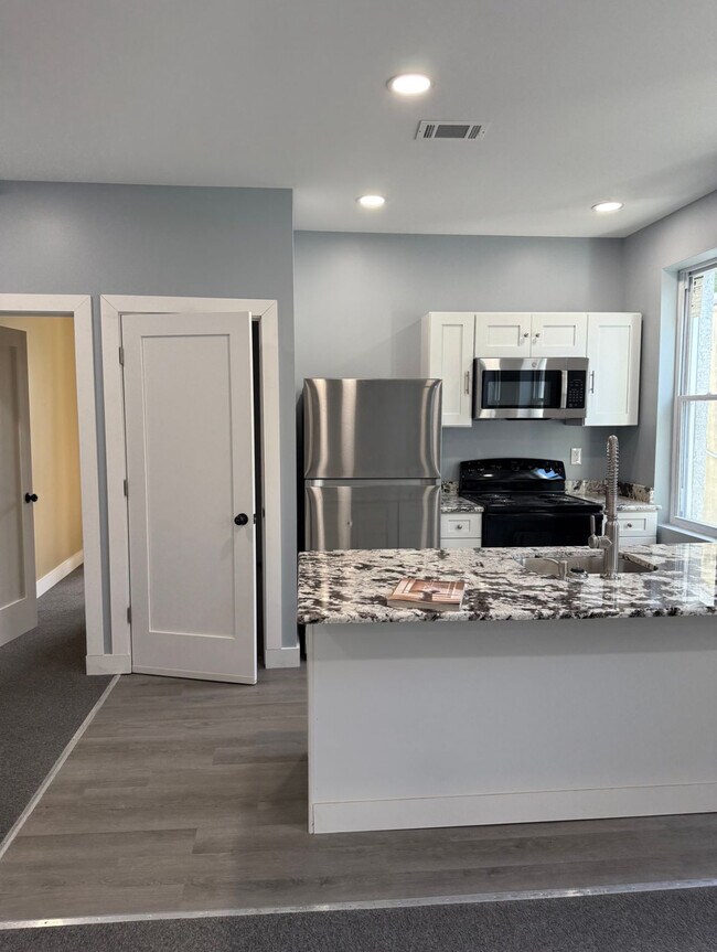 Photo - 6040 Kingsessing Ave