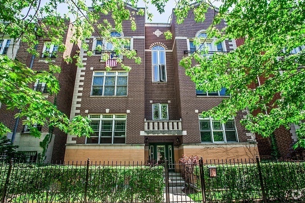 Building Photo - 4237 N Kenmore Ave Unit 1N Rental