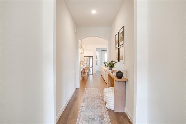 Photo - 229 Observation Dr W