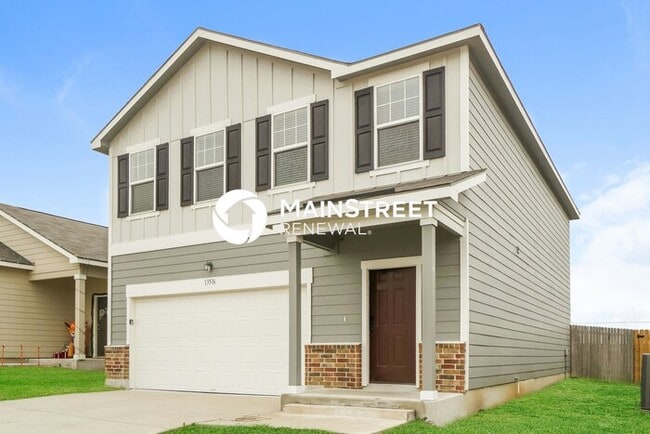 Photo - 3 Bedroom Pet-Friendly Home in SAINT HEDWIG, TX with Main Street Renewal