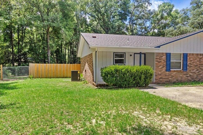 6587 Bass Ln