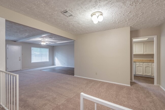 Photo - 6015 Knotty Post Ln