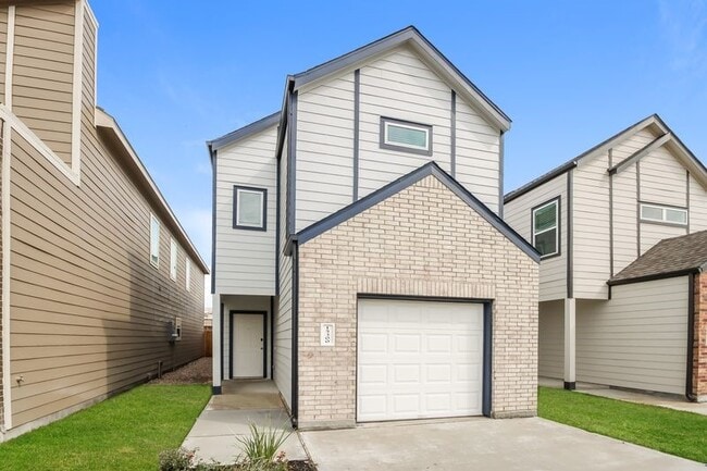 Building Photo - 15300 Estrella Rd E