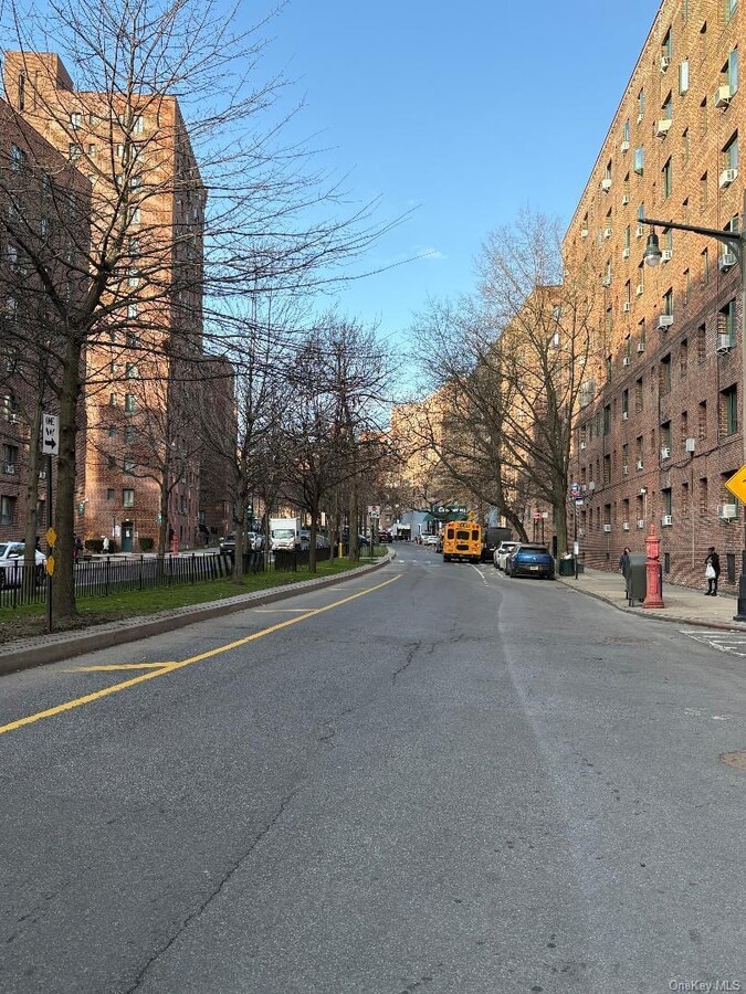 Photo - 1591 Metropolitan Ave Unidad 5I