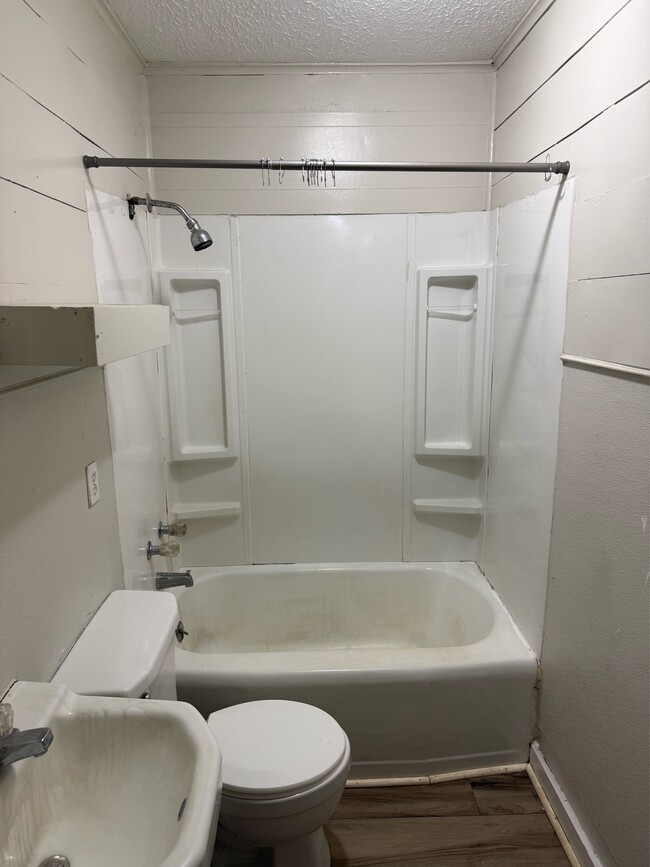 Photo - 135 W 10th St