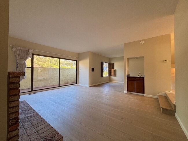 Photo - Updated 3BR Townhome in Forest Knolls with parking