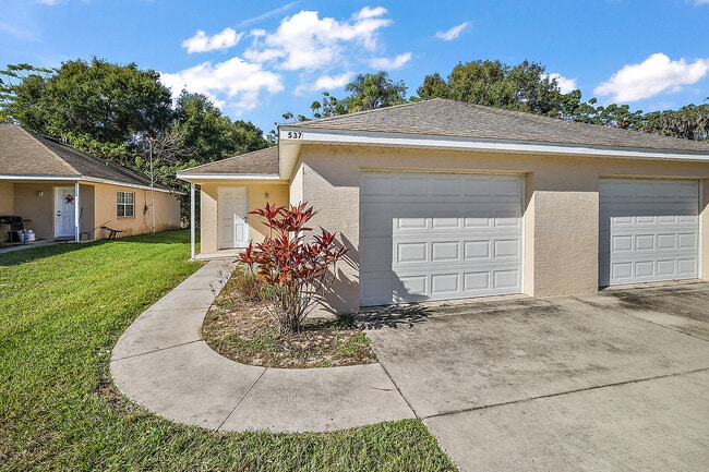 Building Photo - 537 Paulling Dr Rental