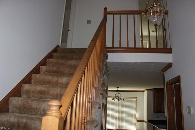 Photo - 417 Burnham Pl