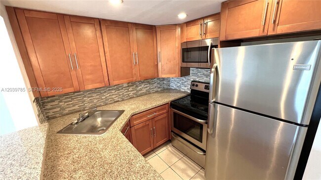 4550 NW 9th St Unit 516E