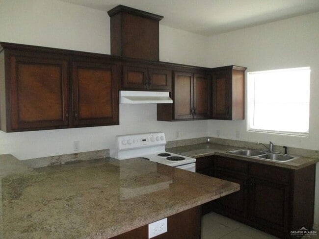 Photo - 2507 E Franklin Ave Casa Adosada