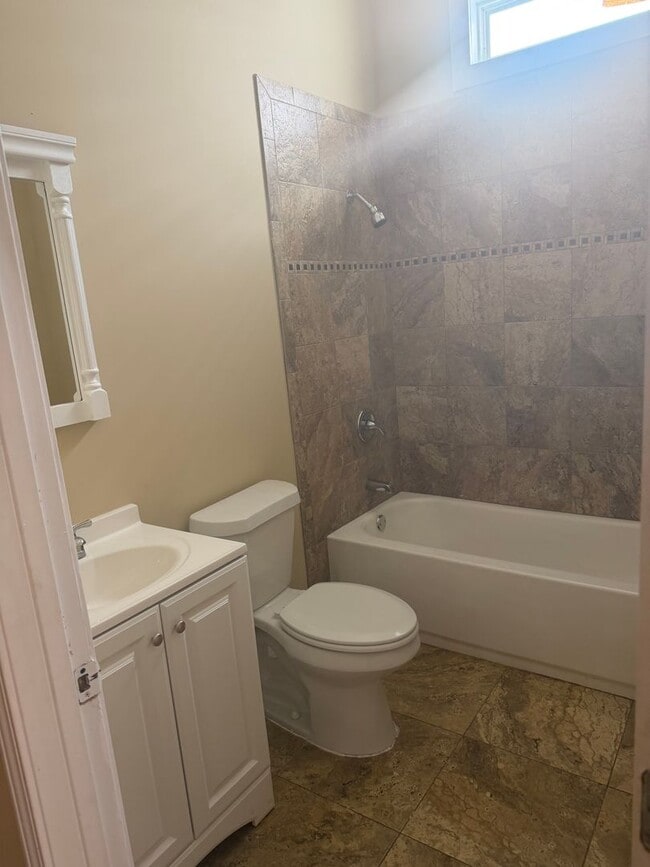 Photo - 2316-2318Third Unit 2318