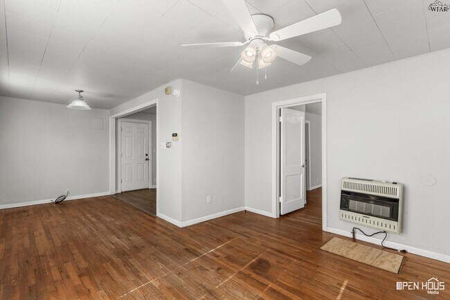 Photo - 2714 Sherman Rd