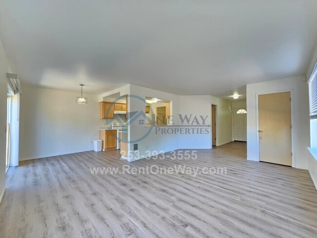 Photo - 610 11th Ave
