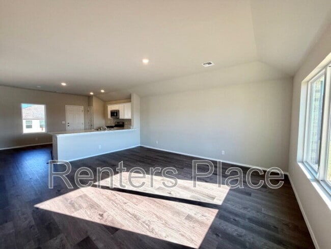 Photo - 1114 Raven Dr