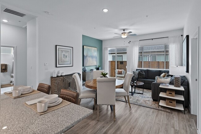 Photo - Avilla Rio Oaks