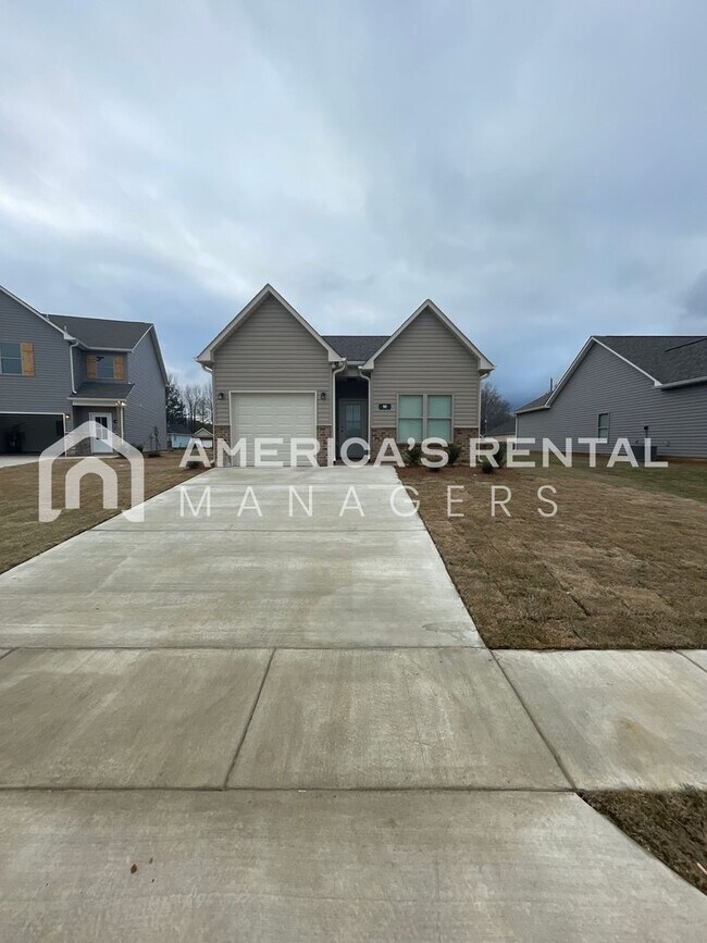 Photo - Home for Rent in Oak Grove, AL!!! View with 48 Hours Notice!