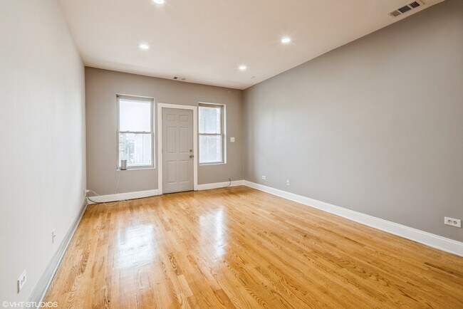 Photo - 6518 S Greenwood Ave Unit 2S