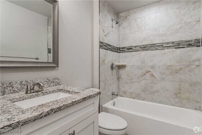 Building Photo - 2212 NE 7th Ave Rental